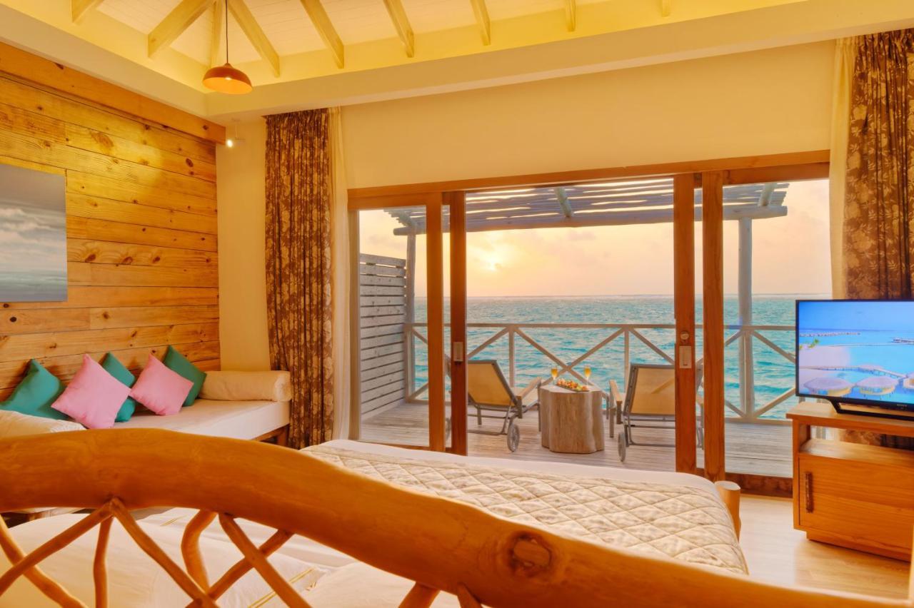 You & Me Maldives Muravandhoo Exterior foto